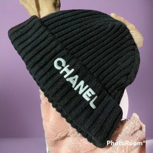 Cashmere CHANEL Beanie 22B